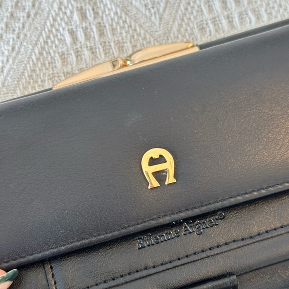 vintage etienne aigner black leather wallet - Picture 6 of 9